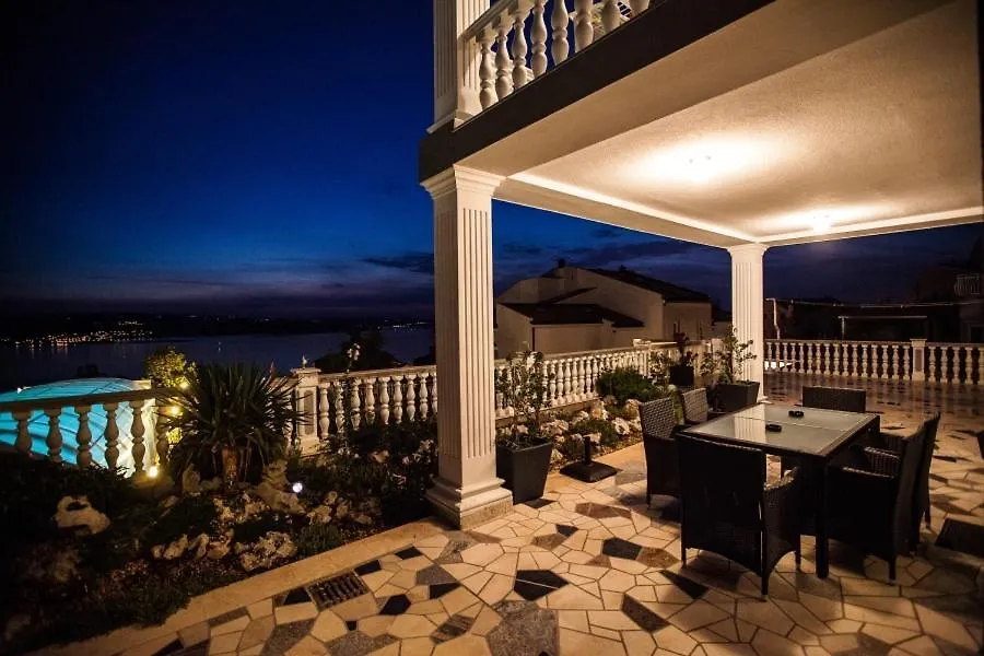 Apartment In Crikvenica With Sea View, Terrace, Air Conditioning, Wifi 3492-5