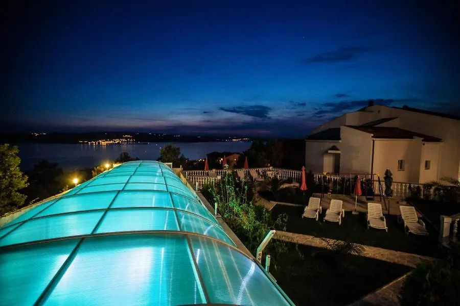 Apartment In Crikvenica With Sea View, Terrace, Air Conditioning, Wifi 3492-5 0*,